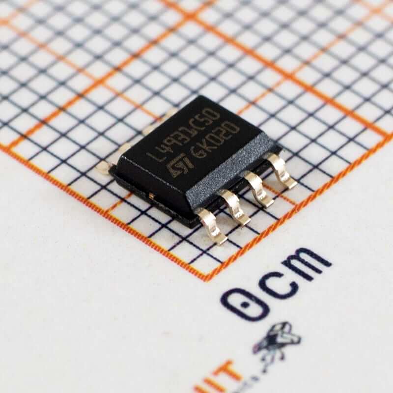 L4931CD50-TR Regulador de Voltaje 5V 250mA SMD SO-8