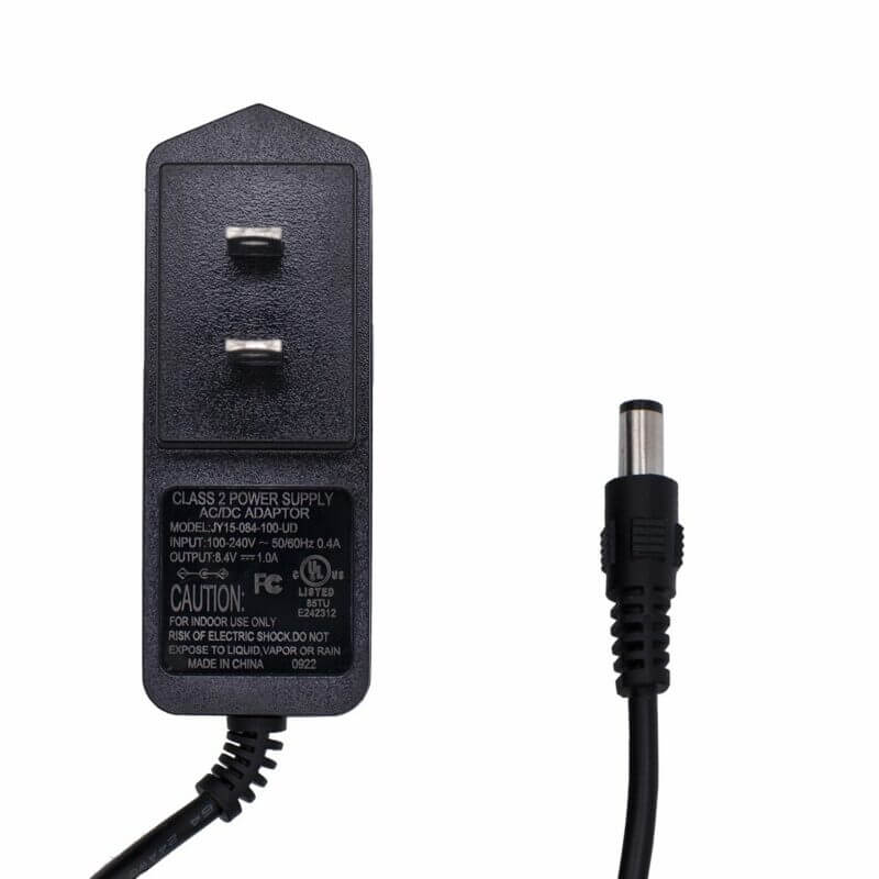 Fuente de Alimentación 8.4V 1A con Plug